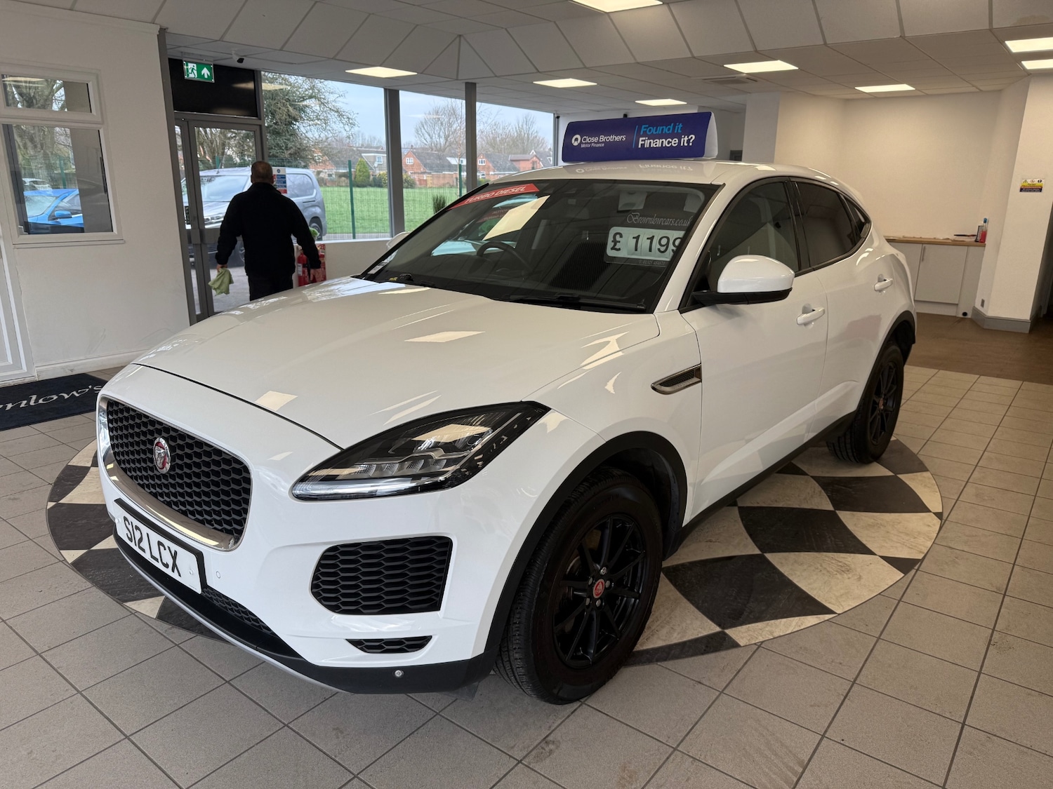Used Jaguar E-Pace 2018 for sale - 77945260: Photo 5