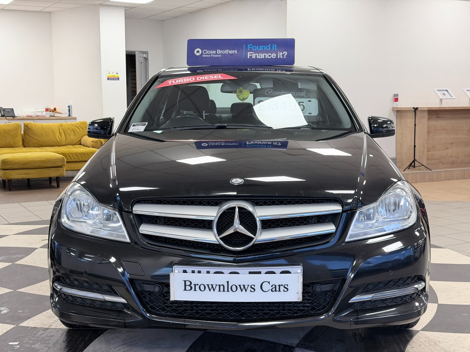 Used Mercedes-Benz C Class 2013 for sale - 77224929: Photo 2