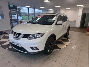 Used Nissan X-Trail 2017 for sale - 77676883: Photo