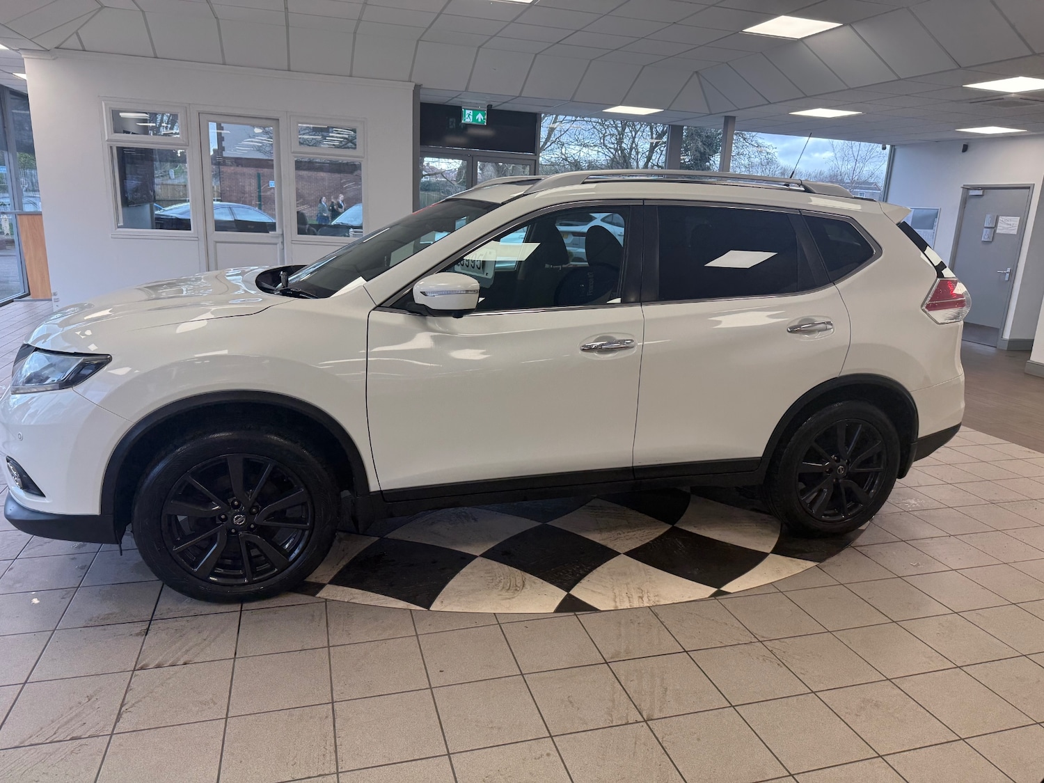 Used Nissan X-Trail 2017 for sale - 77676883: Photo 4