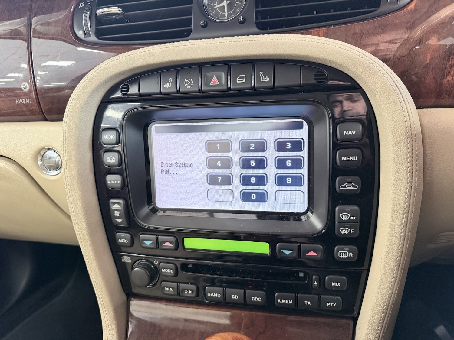 Used Jaguar XJ 2009 for sale - 77220329: Photo 15