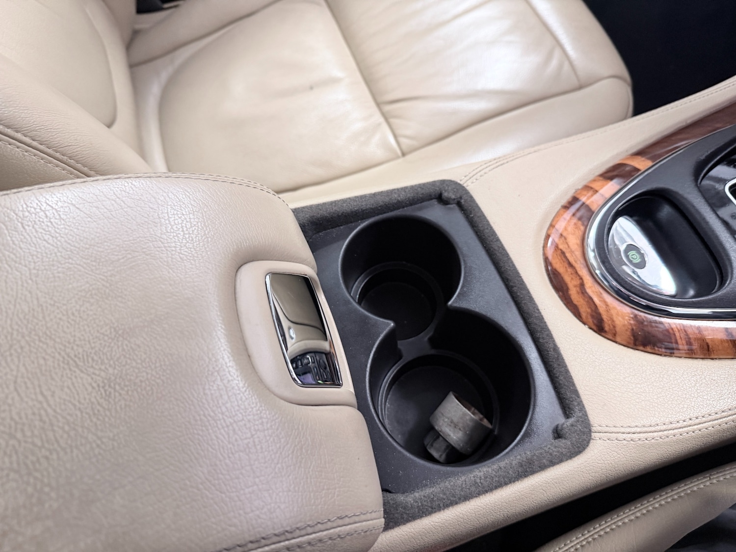 Used Jaguar XJ 2009 for sale - 77220329: Photo 20