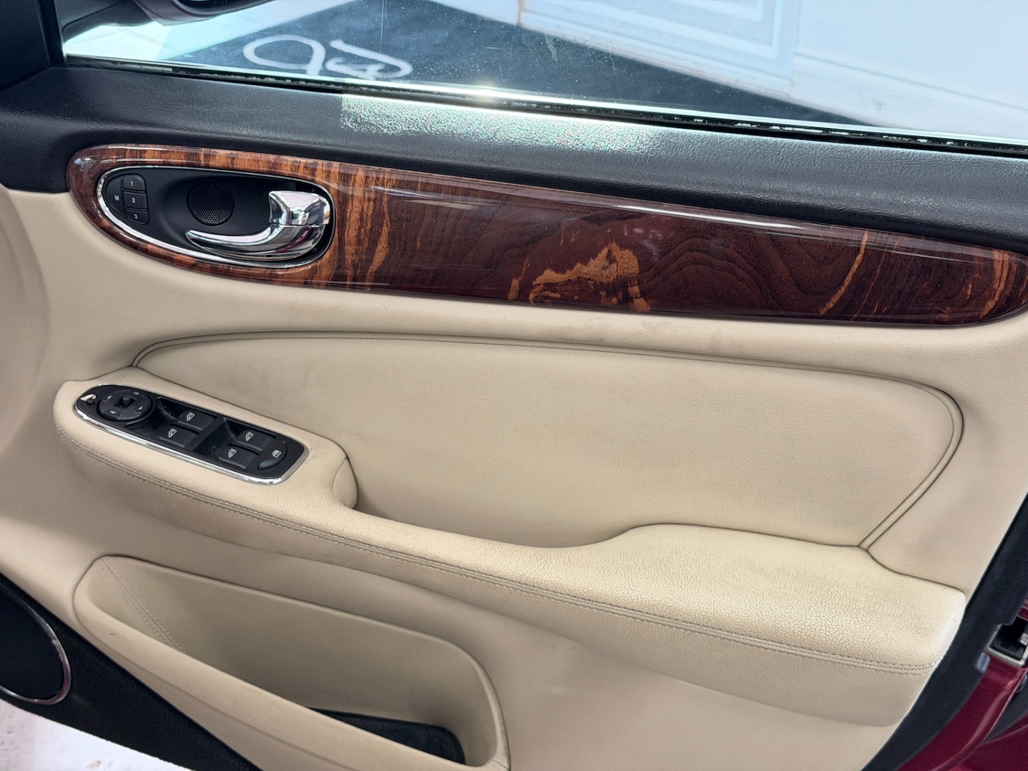 Used Jaguar XJ 2009 for sale - 77220329: Photo 24