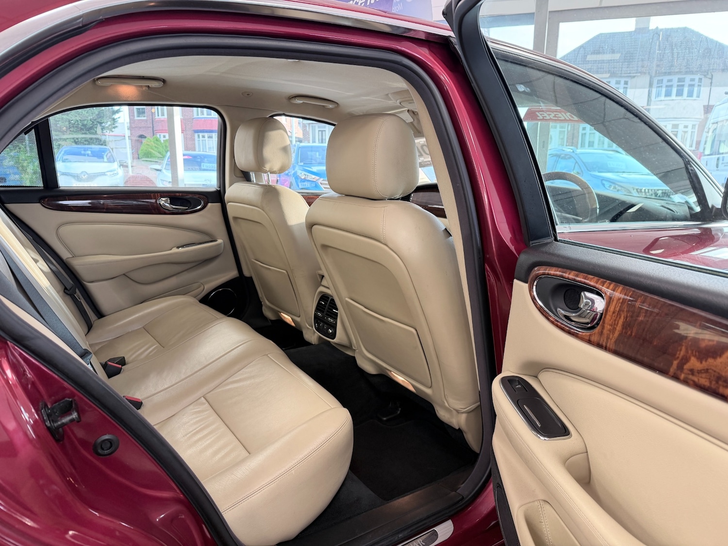 Used Jaguar XJ 2009 for sale - 77220329: Photo 27