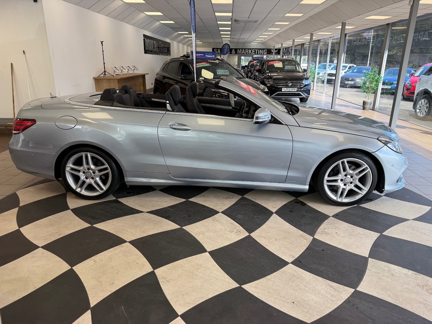 Used Mercedes-Benz E Class 2014 for sale - 78199033: Photo 4