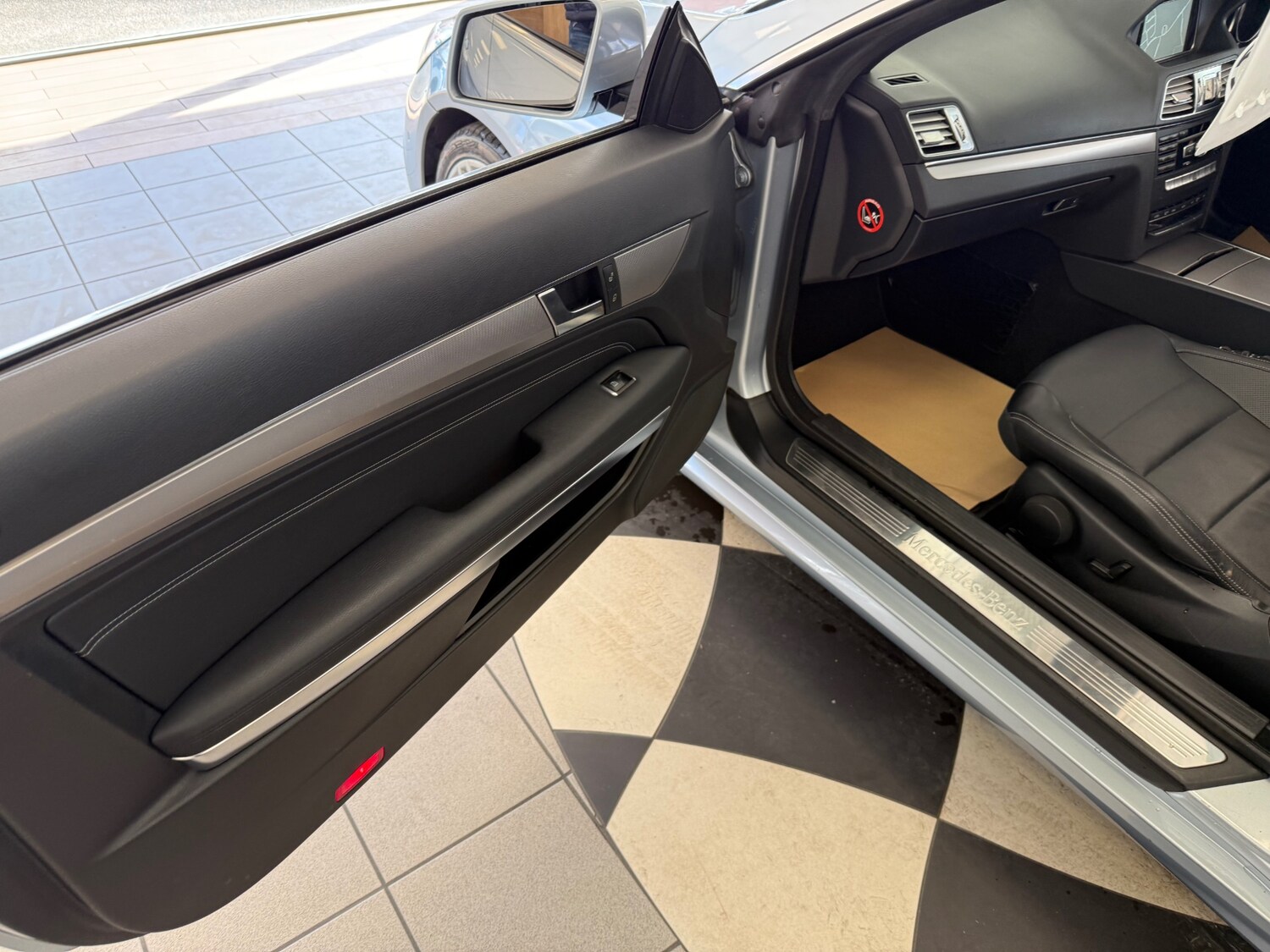 Used Mercedes-Benz E Class 2014 for sale - 78199033: Photo 41