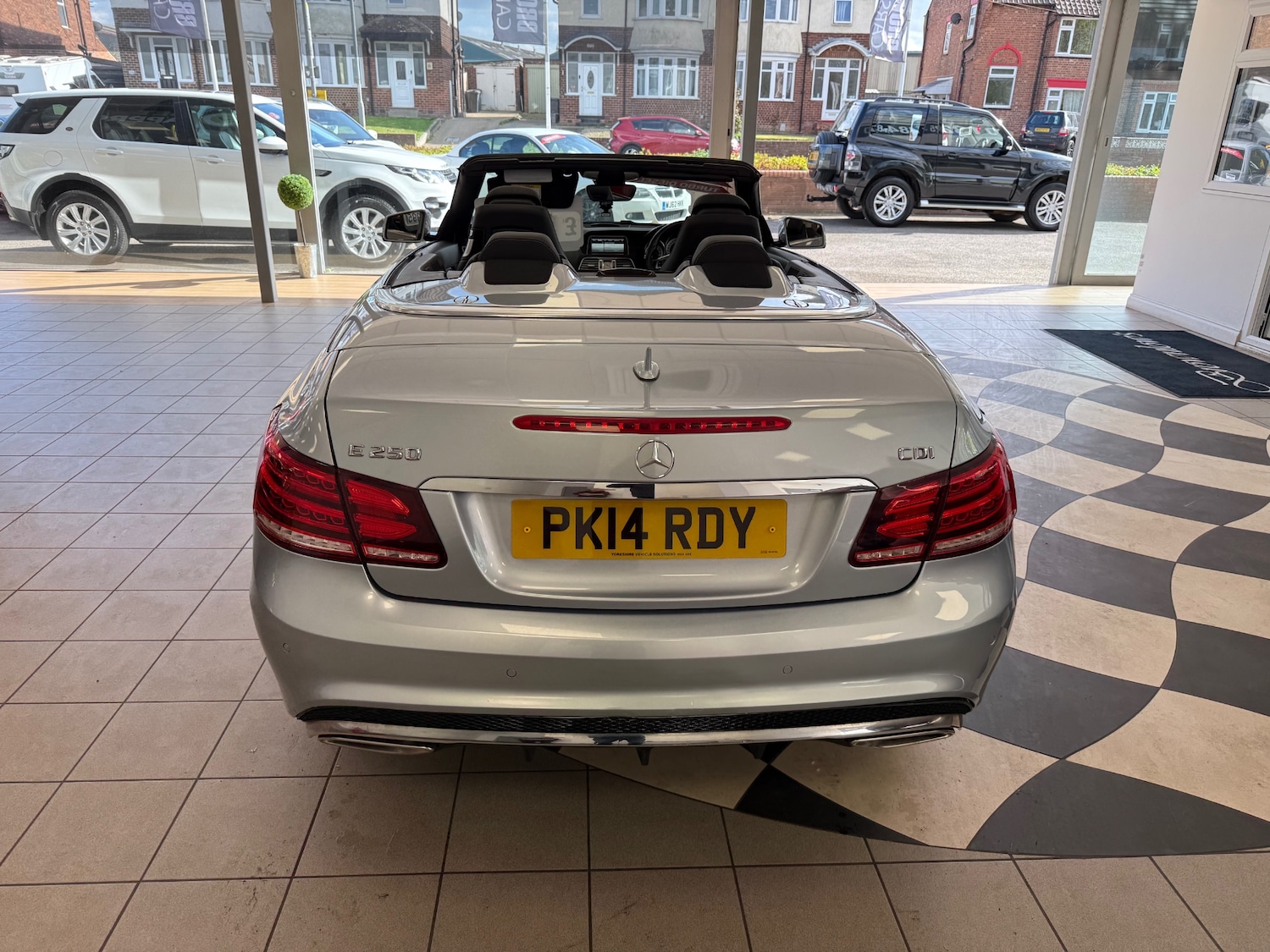 Used Mercedes-Benz E Class 2014 for sale - 78199033: Photo 5