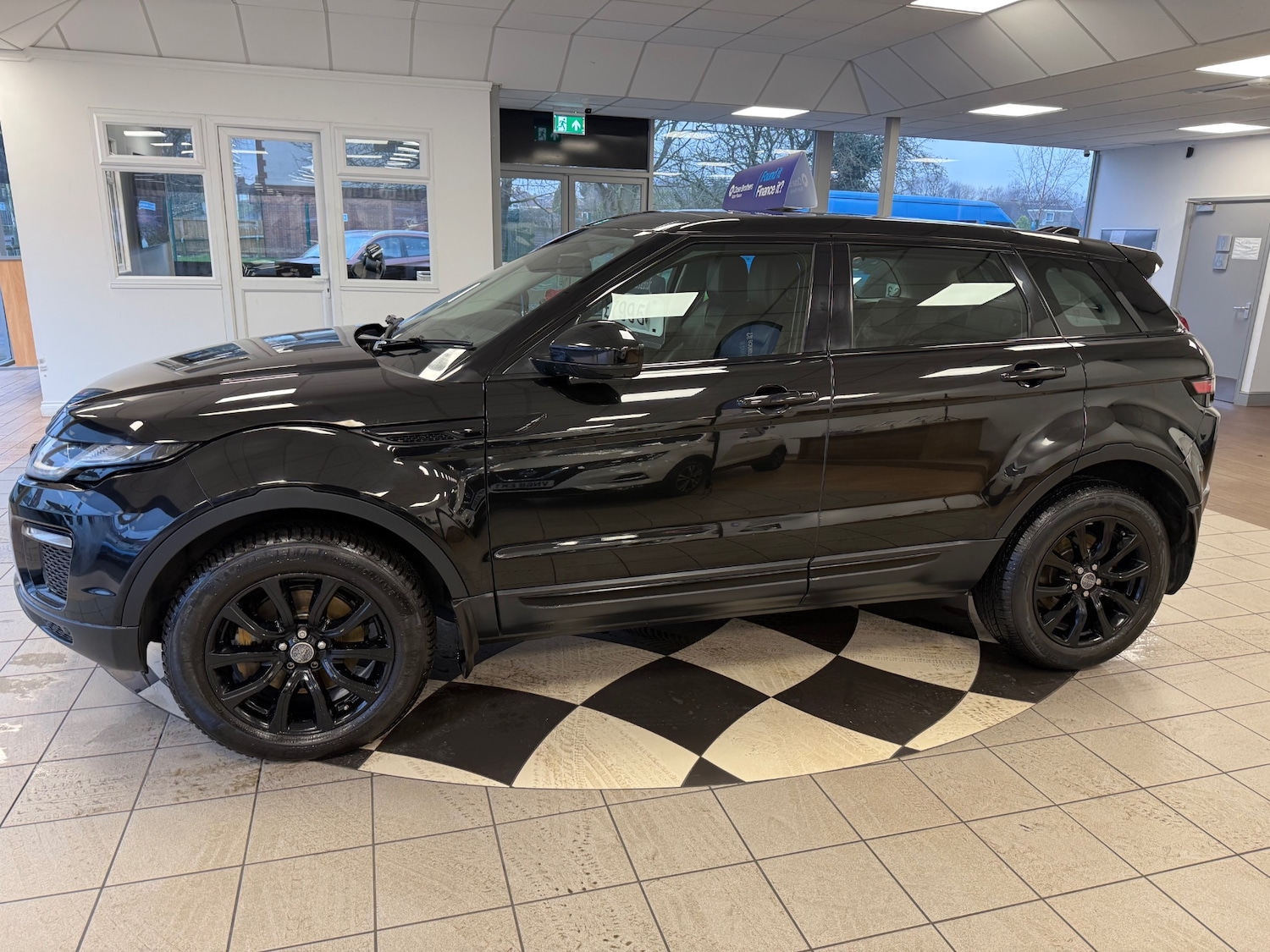 Used Land Rover Range Rover Evoque 2015 for sale - 77406174: Photo 4