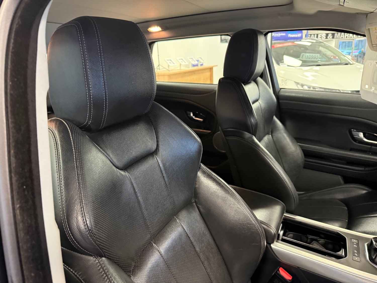 Used Land Rover Range Rover Evoque 2015 for sale - 77406174: Photo 9