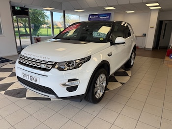 Used Land Rover Discovery Sport 2017 for sale - 78342093: Photo
