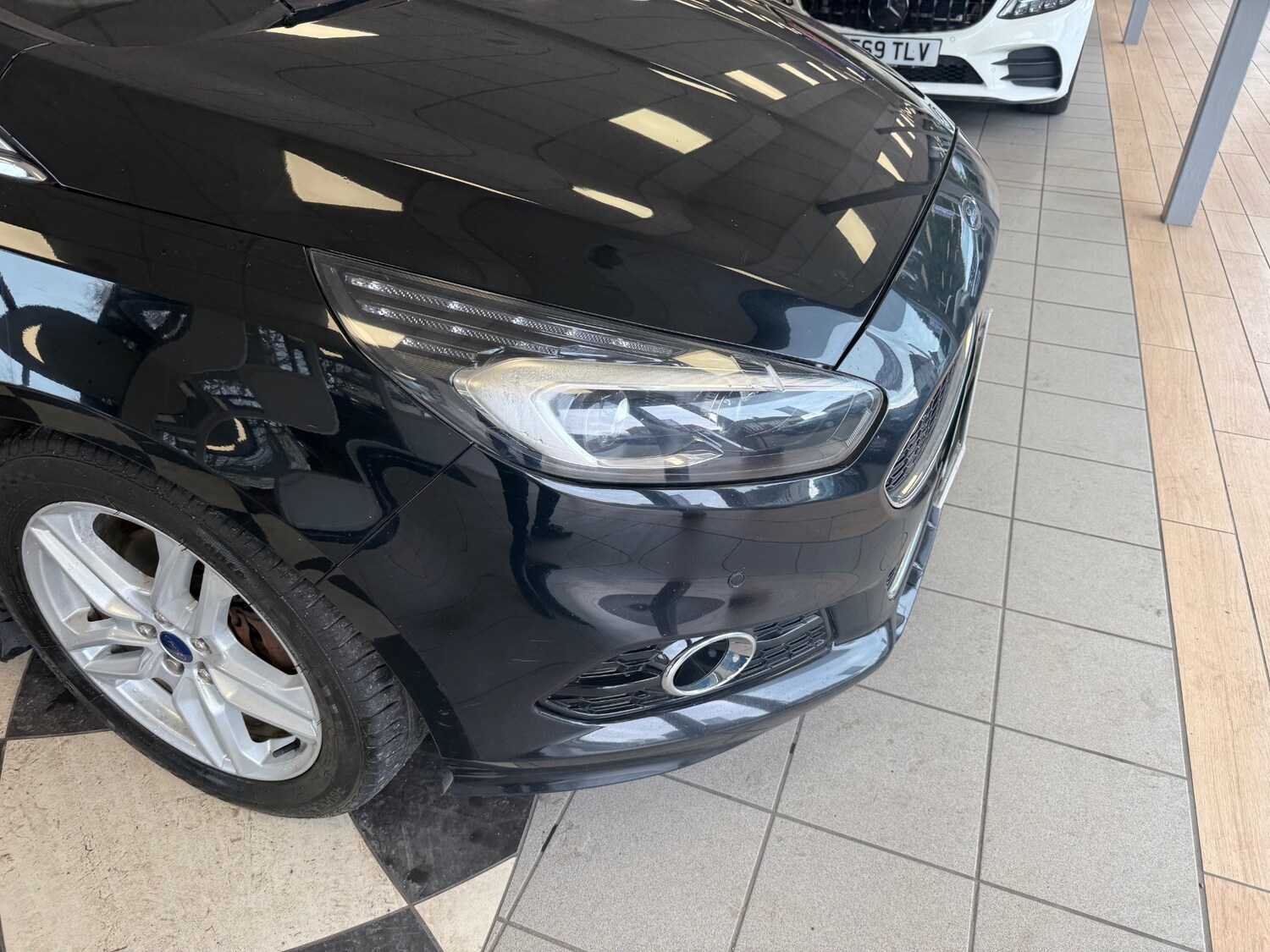 Used Ford S-Max 2017 for sale - 77945815: Photo 12