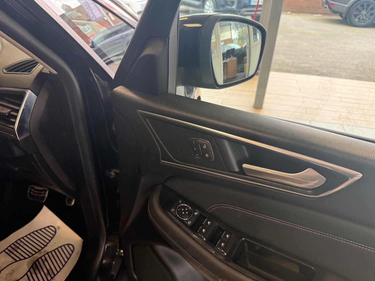 Used Ford S-Max 2017 for sale - 77945815: Photo 23