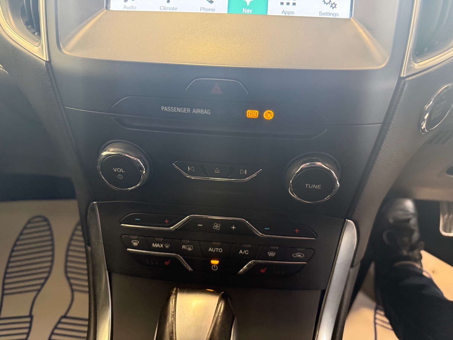 Used Ford S-Max 2017 for sale - 77945815: Photo 30