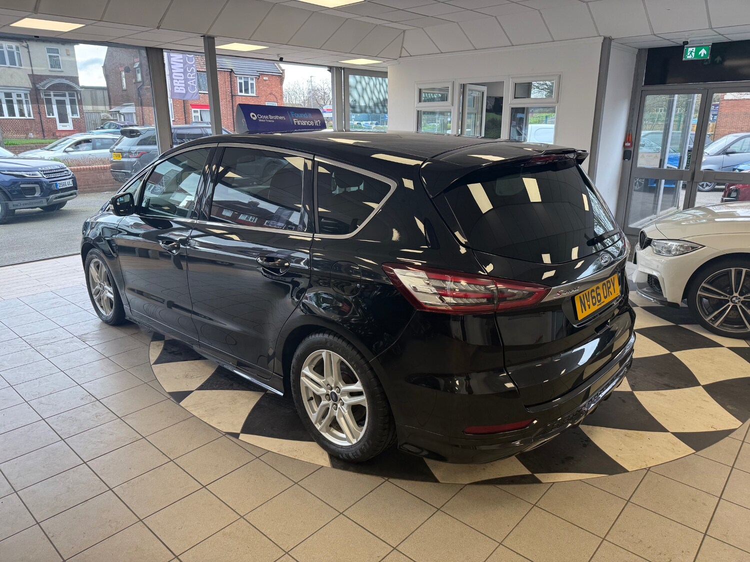 Used Ford S-Max 2017 for sale - 77945815: Photo 5