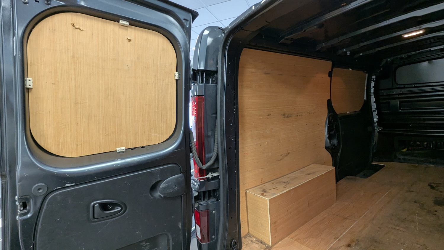 Vehicle 33