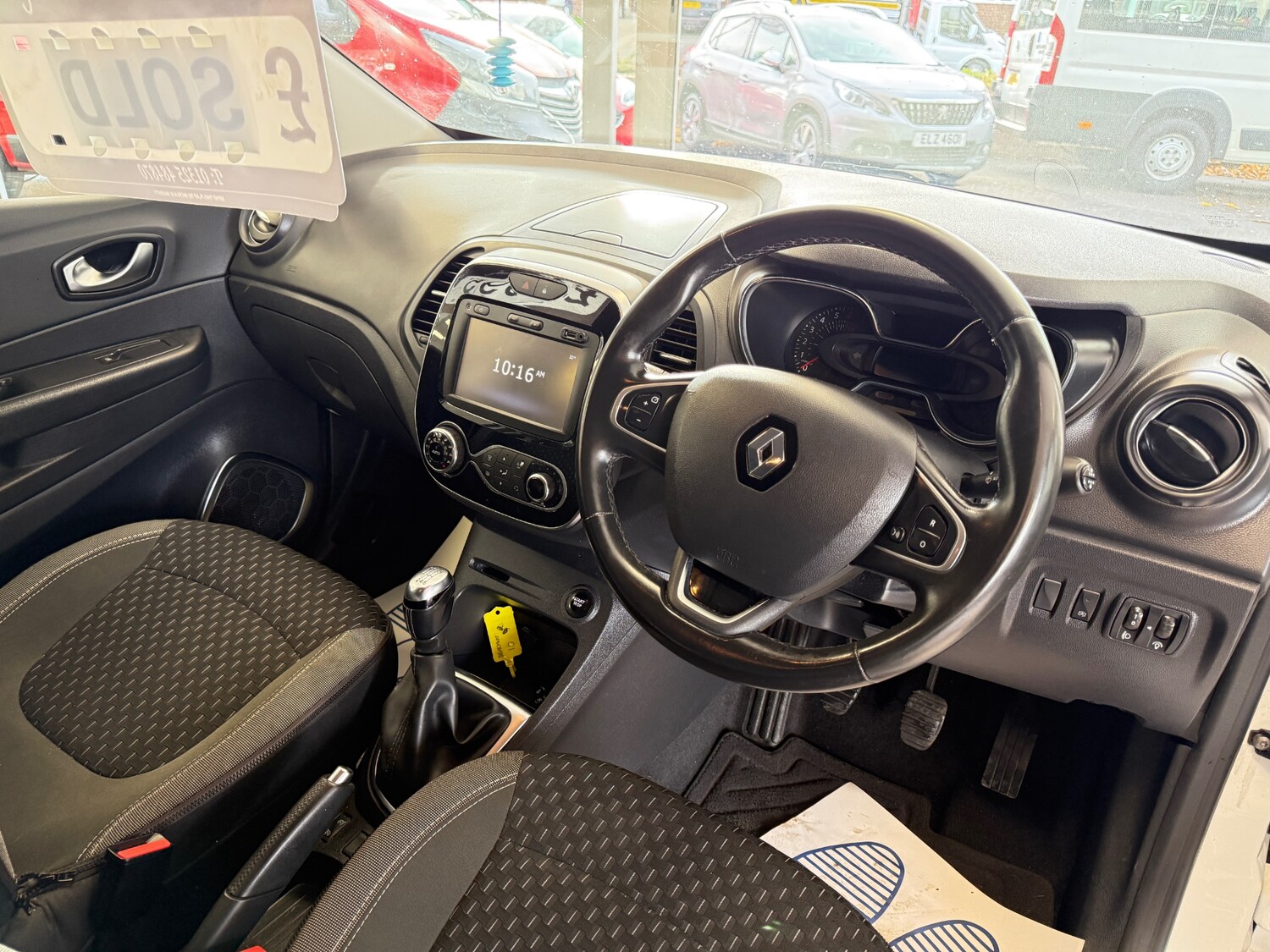 Used Renault Captur 2018 for sale - 76436254: Photo 11