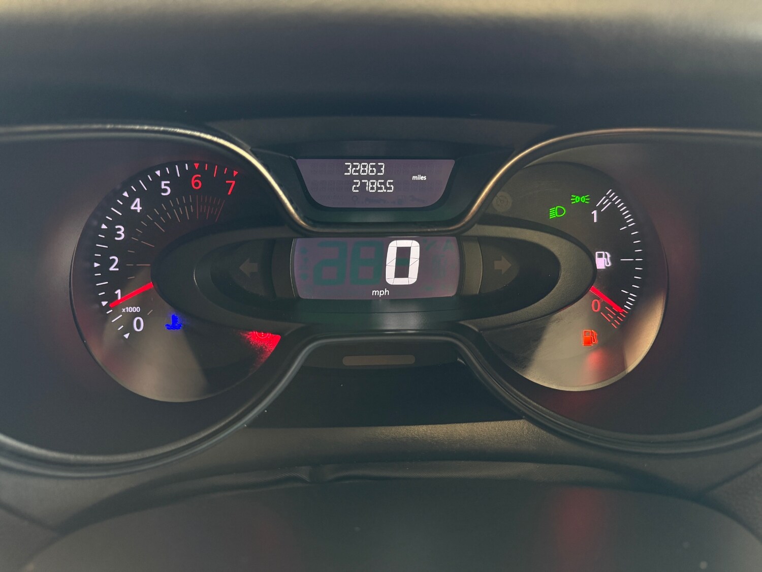 Used Renault Captur 2018 for sale - 76436254: Photo 12