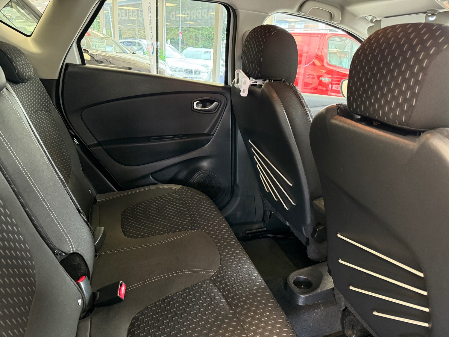 Used Renault Captur 2018 for sale - 76436254: Photo 18