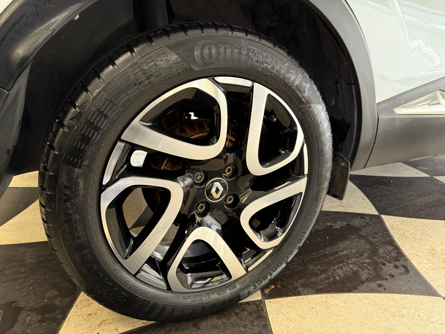 Used Renault Captur 2018 for sale - 76436254: Photo 21