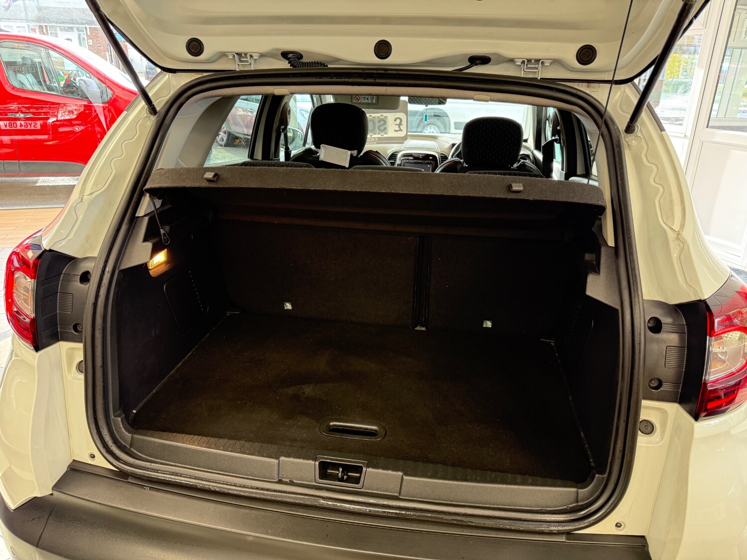 Used Renault Captur 2018 for sale - 76436254: Photo 22