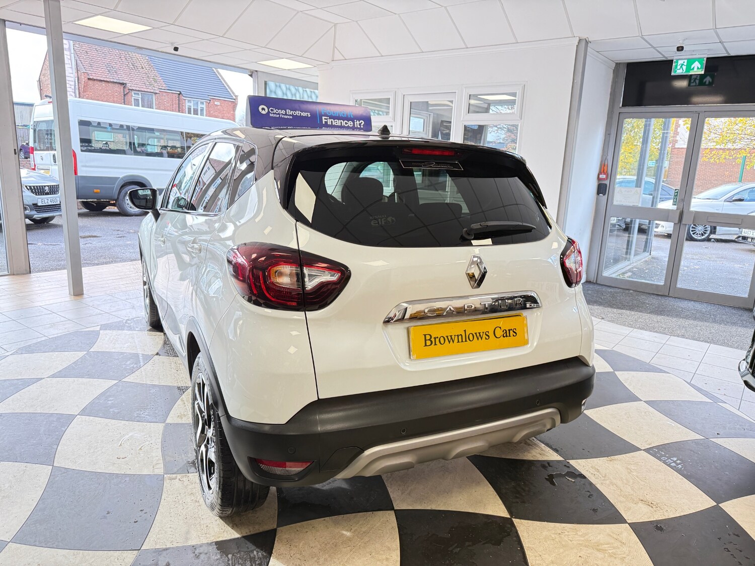Used Renault Captur 2018 for sale - 76436254: Photo 5