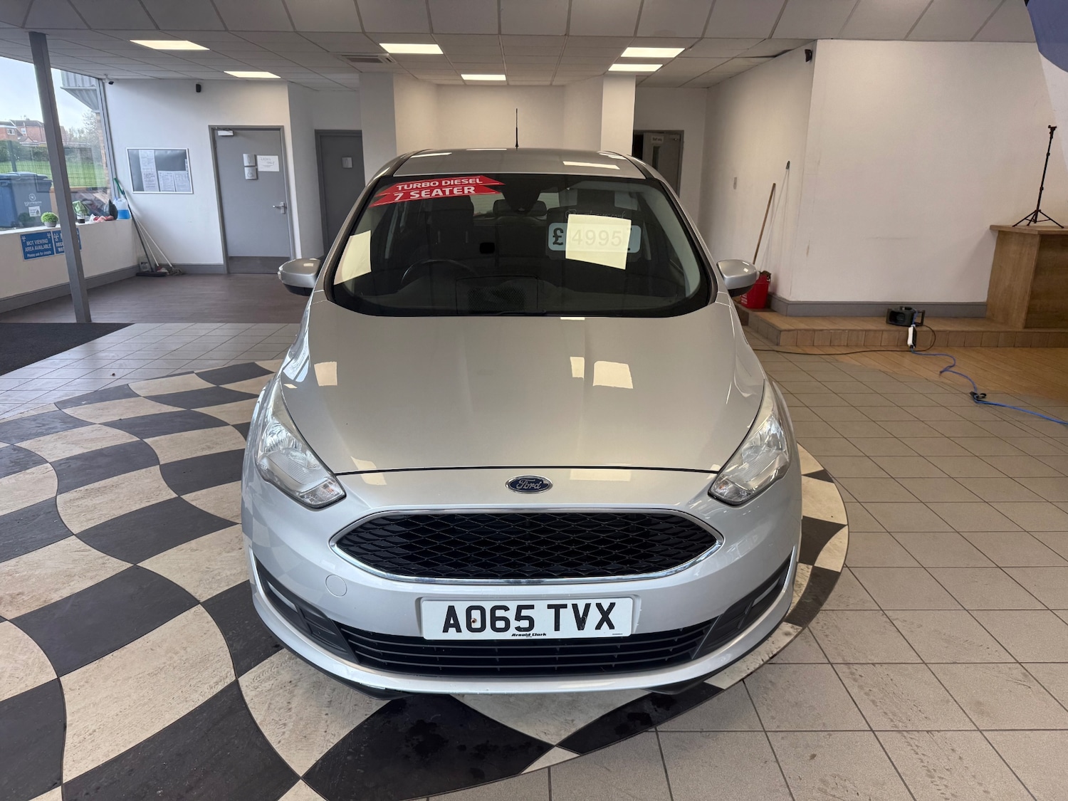 Used Ford Grand C-Max 2015 for sale - 78211896: Photo 2