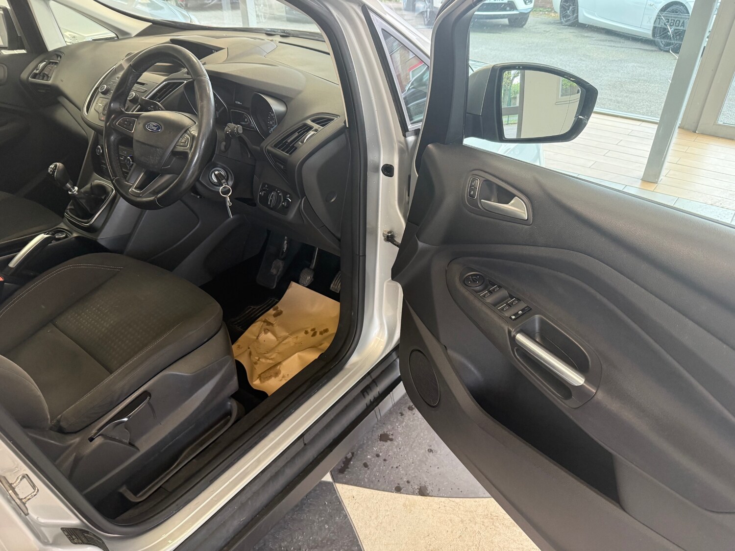 Used Ford Grand C-Max 2015 for sale - 78211896: Photo 23