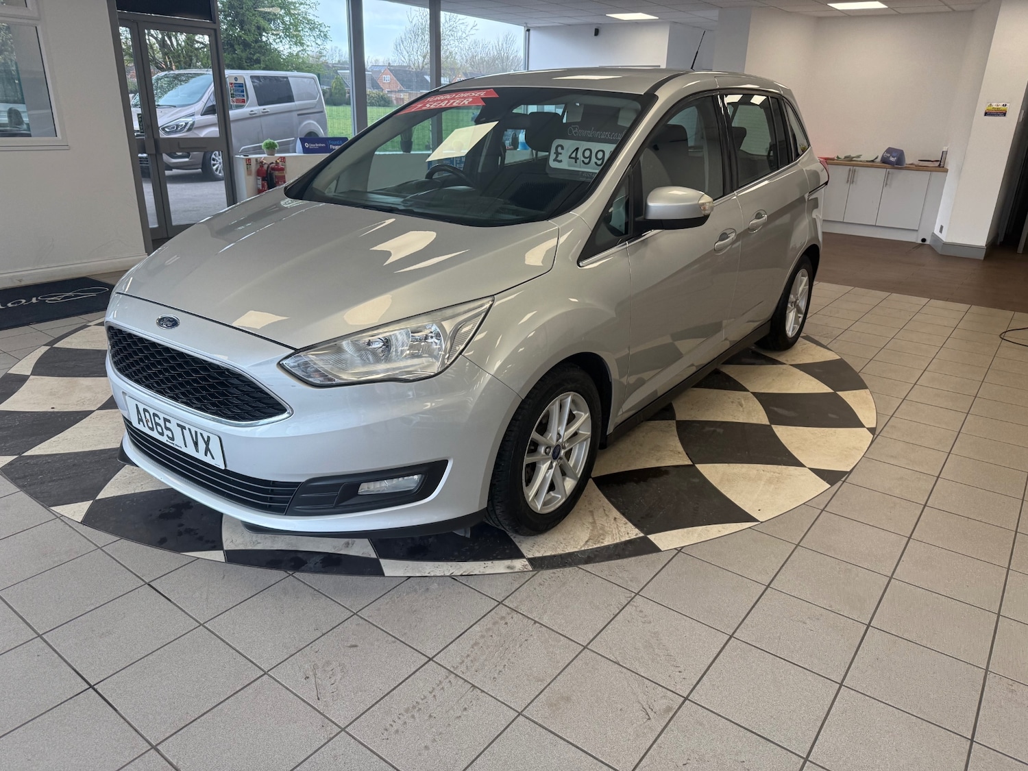 Used Ford Grand C-Max 2015 for sale - 78211896: Photo 3