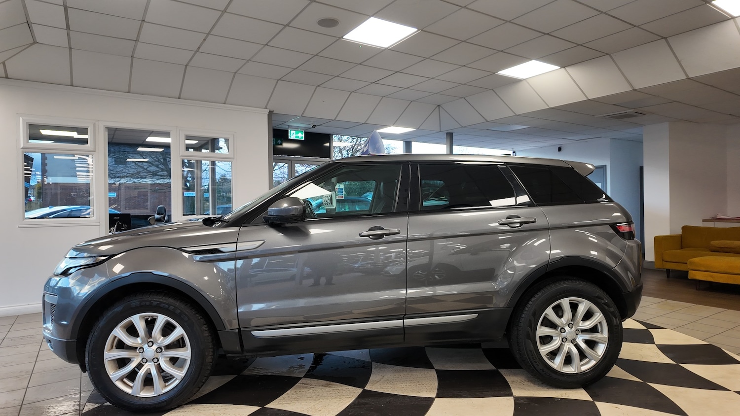 Used Land Rover Range Rover Evoque 2017 for sale - 76719804: Photo 4