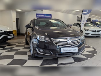 Vauxhall - Insignia