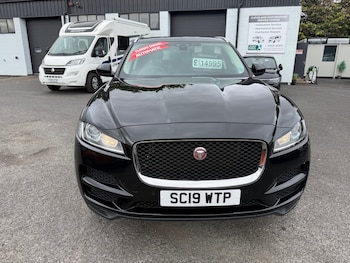 Used Jaguar F-Pace 2019 for sale - 79111715: Photo