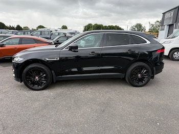Used Jaguar F-Pace 2019 for sale - 79111715: Photo
