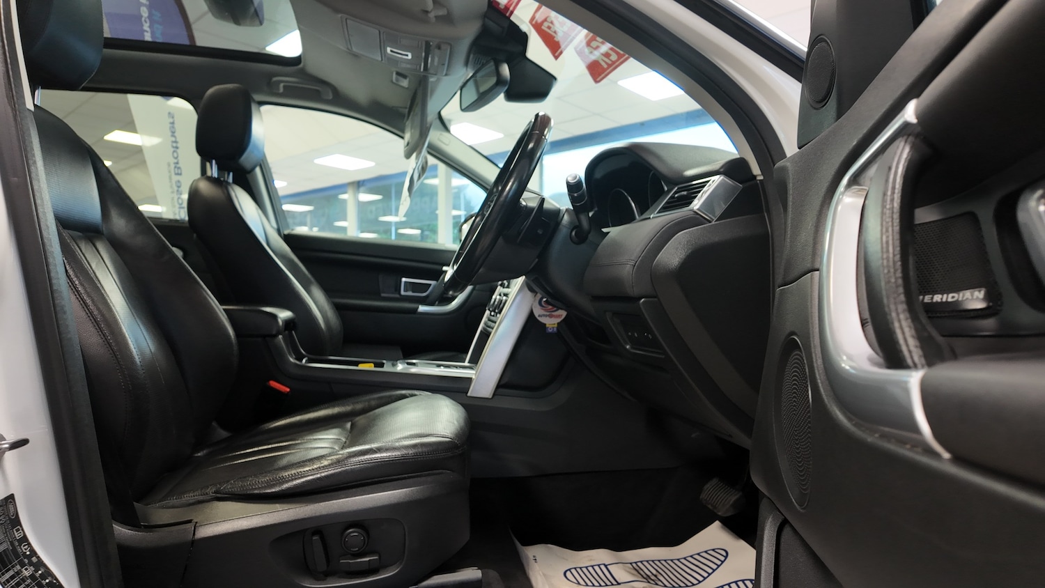 Used Land Rover Discovery Sport 2017 for sale - 76707025: Photo 11