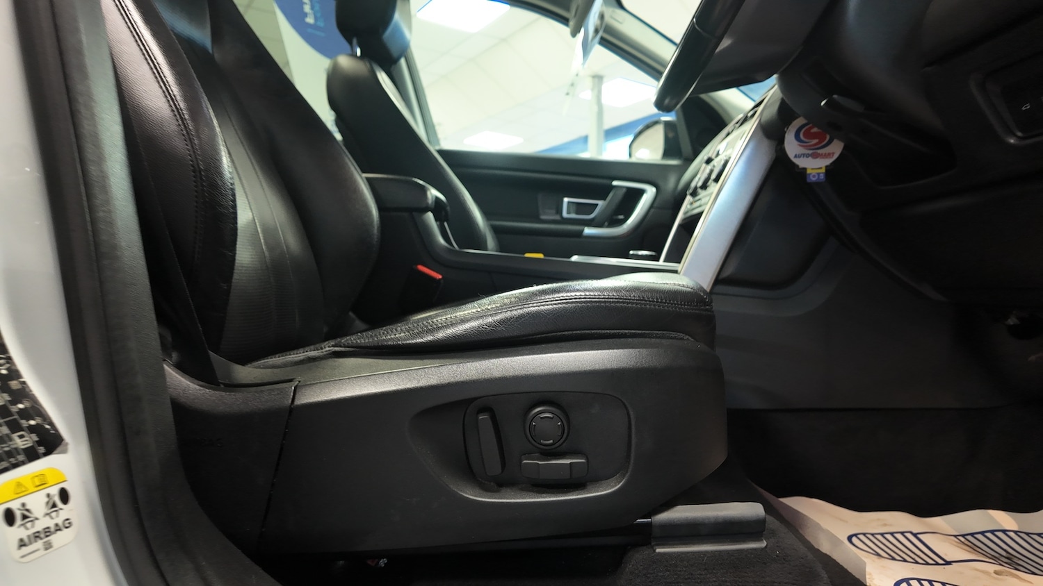 Used Land Rover Discovery Sport 2017 for sale - 76707025: Photo 23