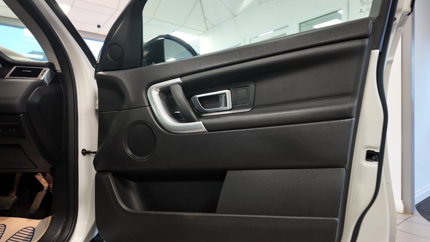 Used Land Rover Discovery Sport 2017 for sale - 76707025: Photo 24