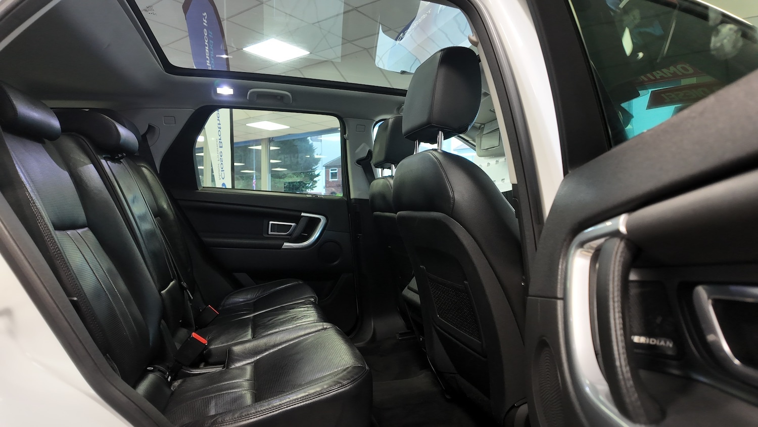 Used Land Rover Discovery Sport 2017 for sale - 76707025: Photo 25