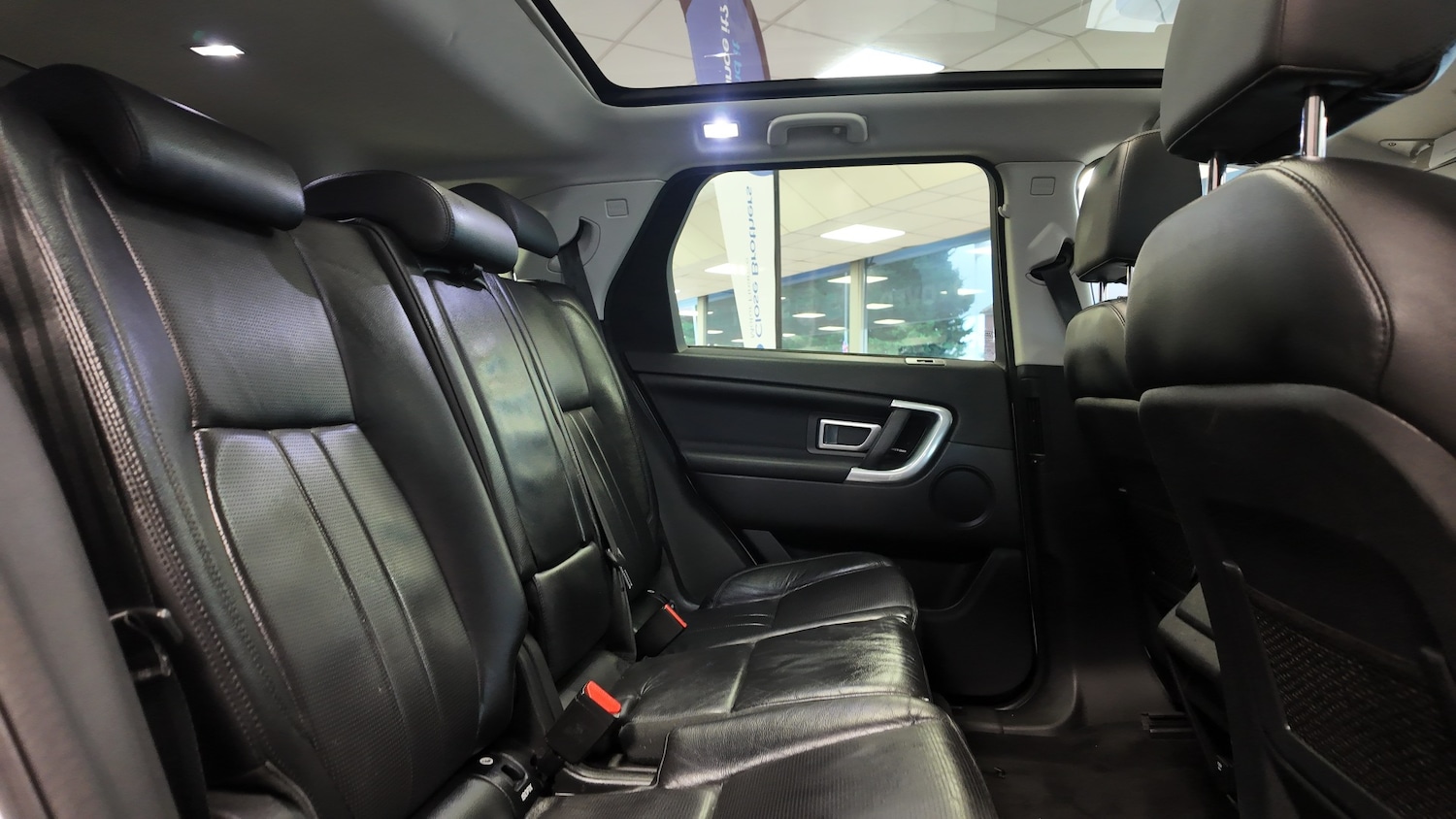 Used Land Rover Discovery Sport 2017 for sale - 76707025: Photo 26