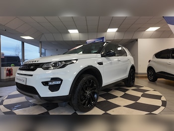 Used Land Rover Discovery Sport 2017 for sale - 76707025: Photo