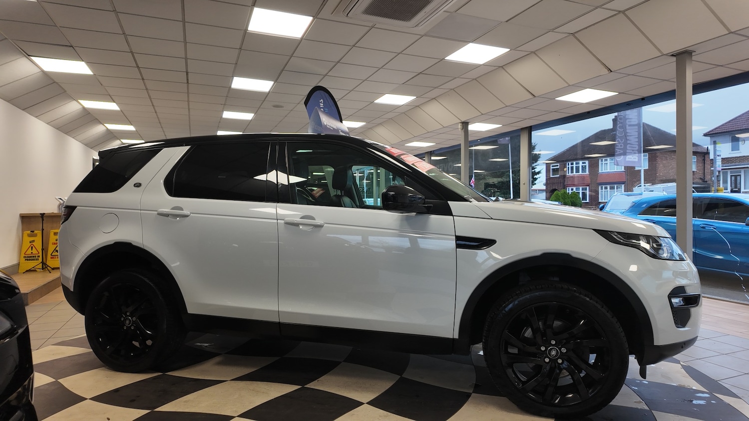 Used Land Rover Discovery Sport 2017 for sale - 76707025: Photo 6