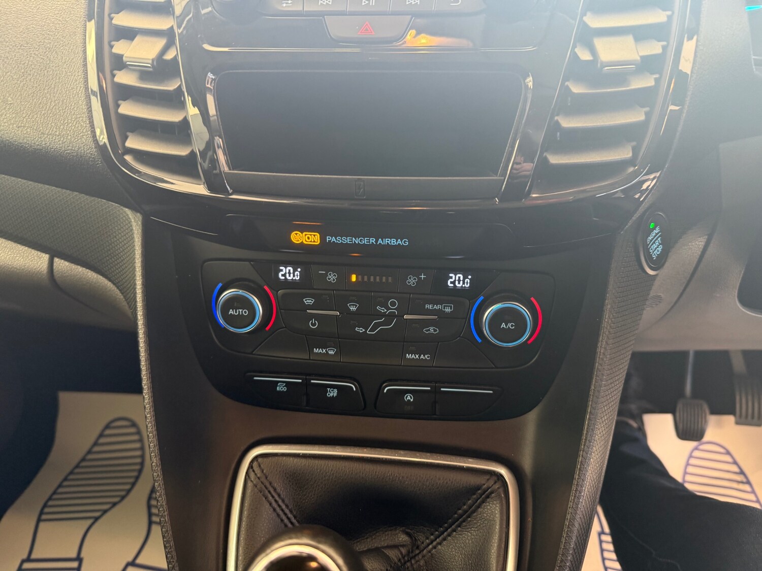 Used Ford Grand Tourneo Connect 2019 for sale - 77744340: Photo 32