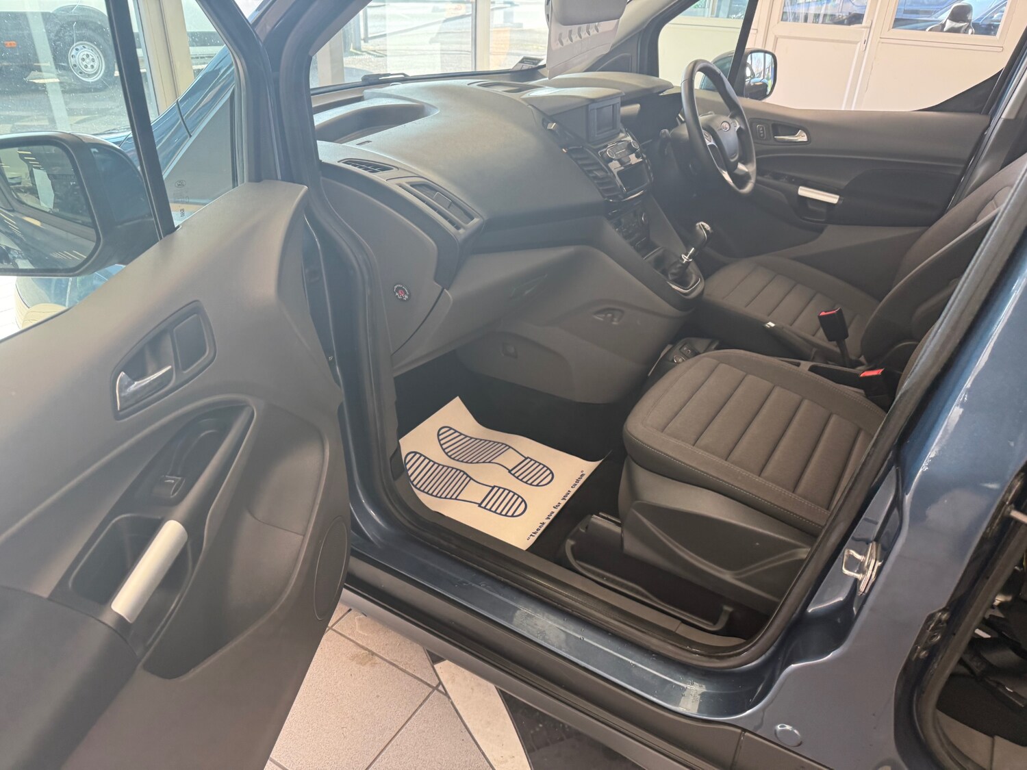 Used Ford Grand Tourneo Connect 2019 for sale - 77744340: Photo 44