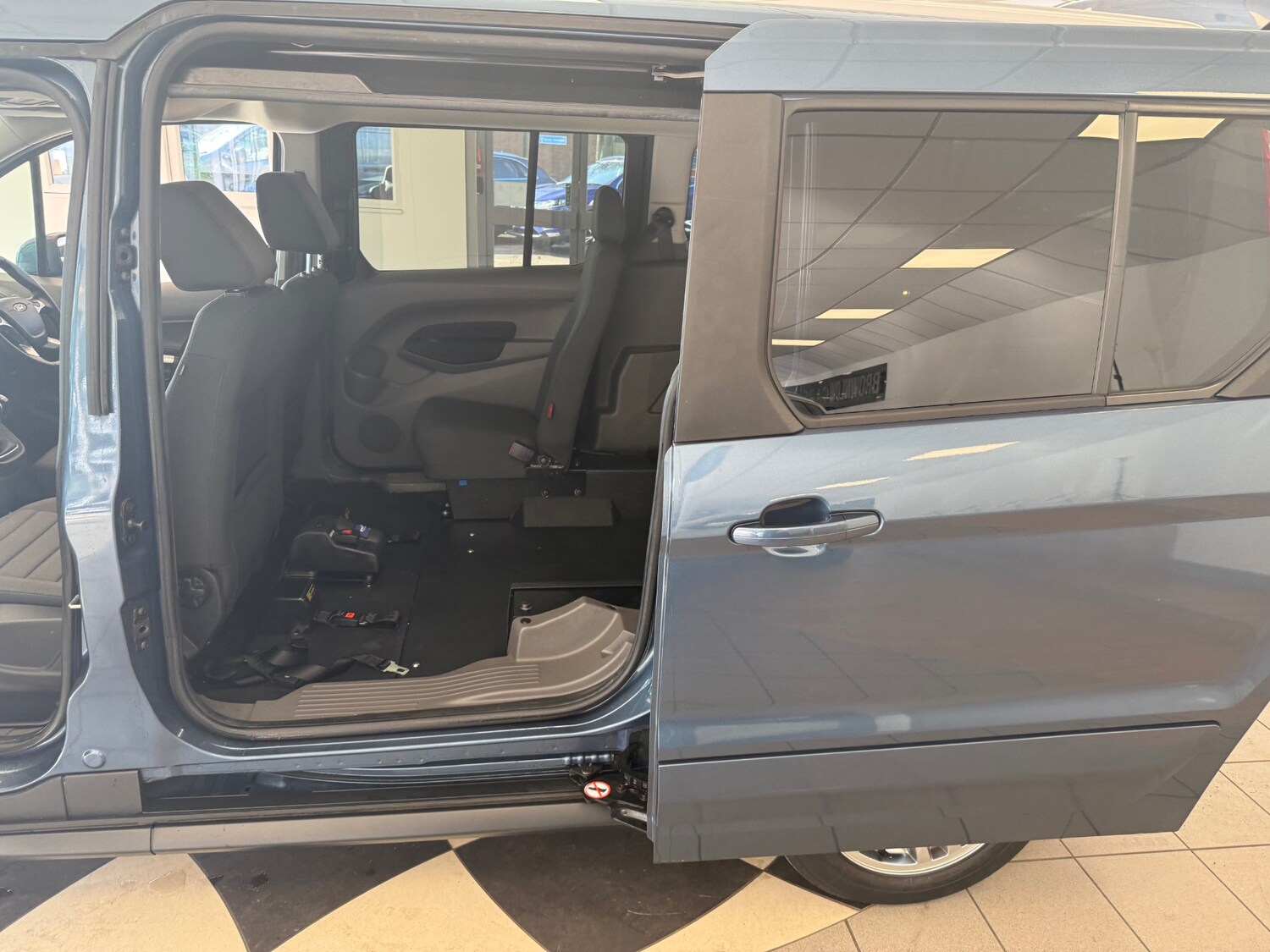 Used Ford Grand Tourneo Connect 2019 for sale - 77744340: Photo 45