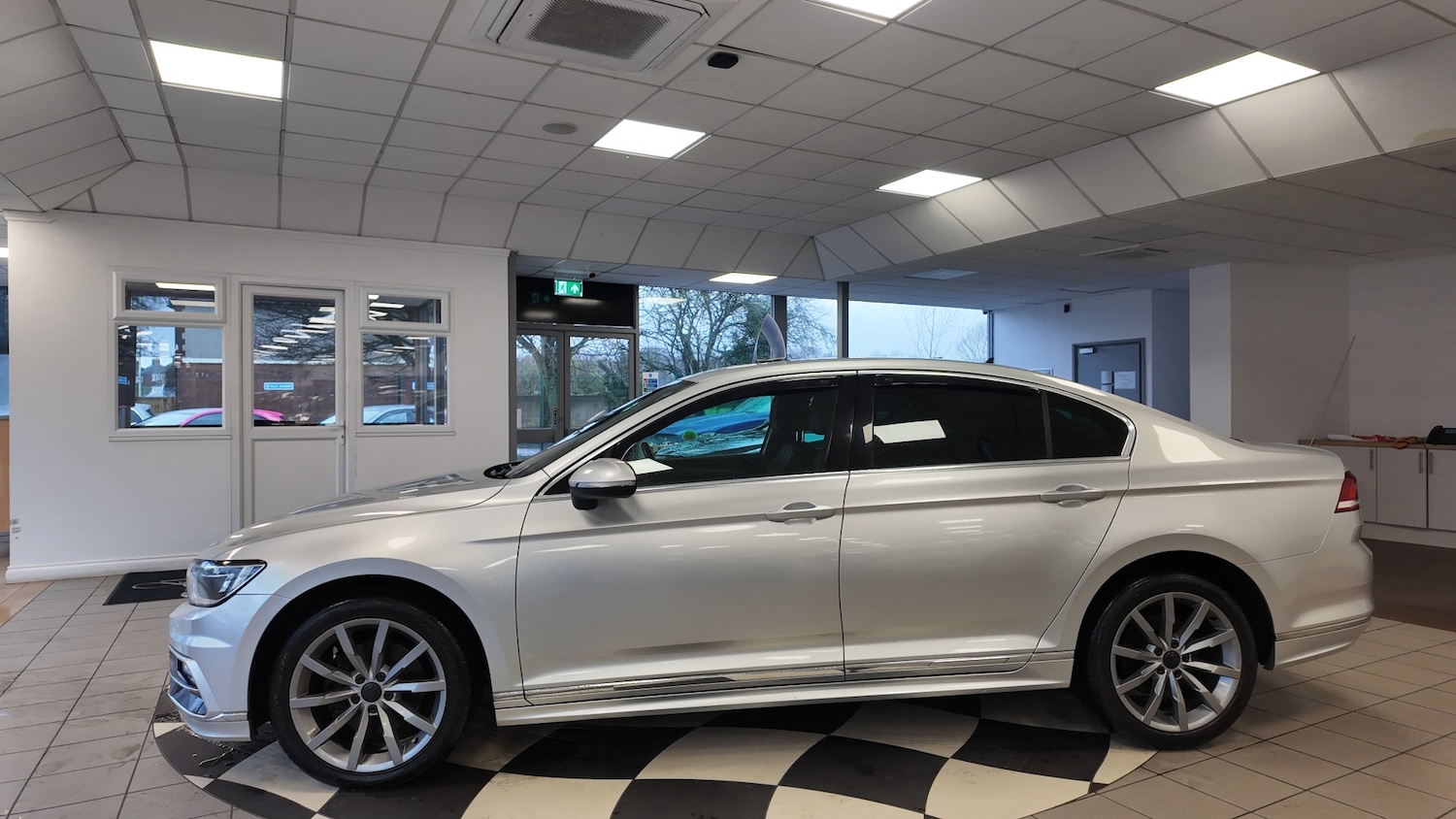 Used Volkswagen Passat 2016 for sale - 77531922: Photo 4