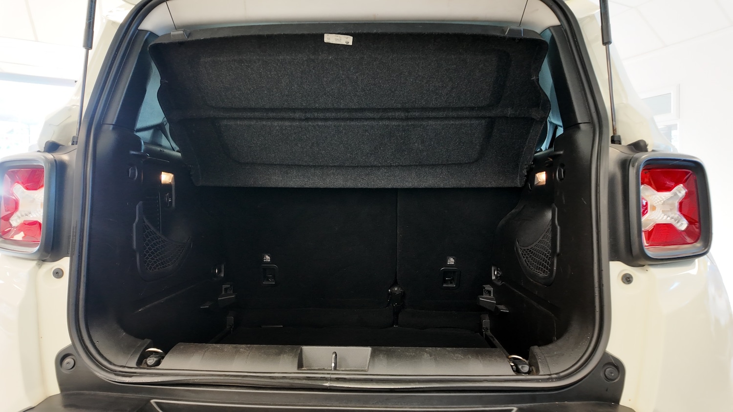 Used Jeep Renegade 2017 for sale - 76364846: Photo 33