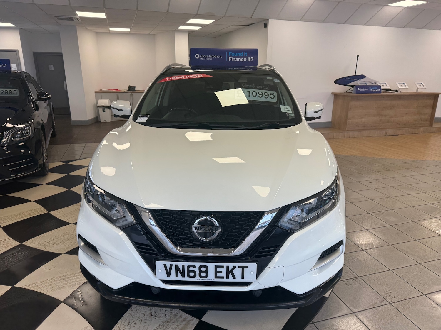 Used Nissan Qashqai 2018 for sale - 77403924: Photo 2