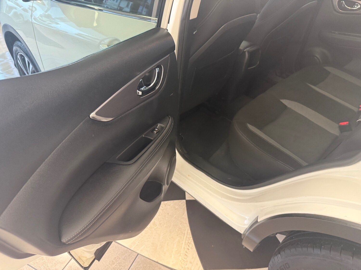 Used Nissan Qashqai 2018 for sale - 77403924: Photo 34