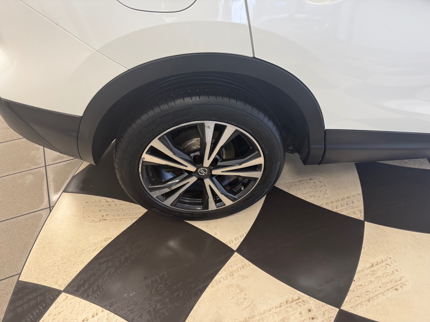 Used Nissan Qashqai 2018 for sale - 77403924: Photo 9