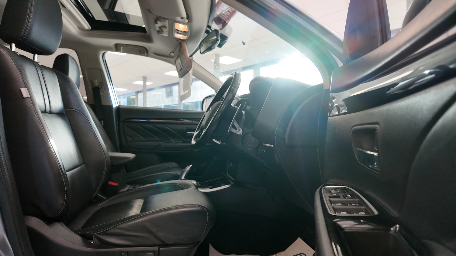 Used Mitsubishi Outlander 2017 for sale - 76363088: Photo 11