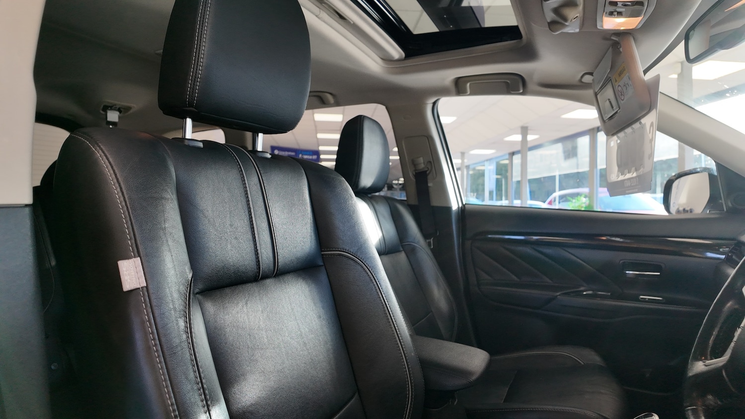 Used Mitsubishi Outlander 2017 for sale - 76363088: Photo 12