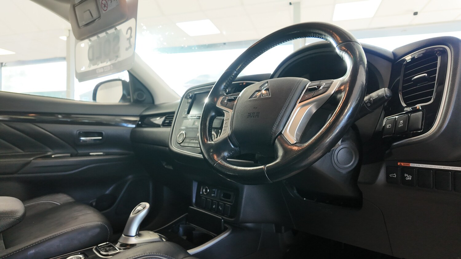 Used Mitsubishi Outlander 2017 for sale - 76363088: Photo 14